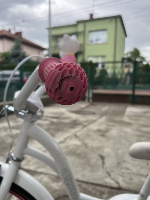 Rower dziecięcy STORM LASSIE 20 cali biały/różowy. Prawie nowy