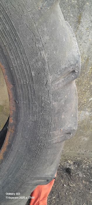 Шина 11.2 28 на т25