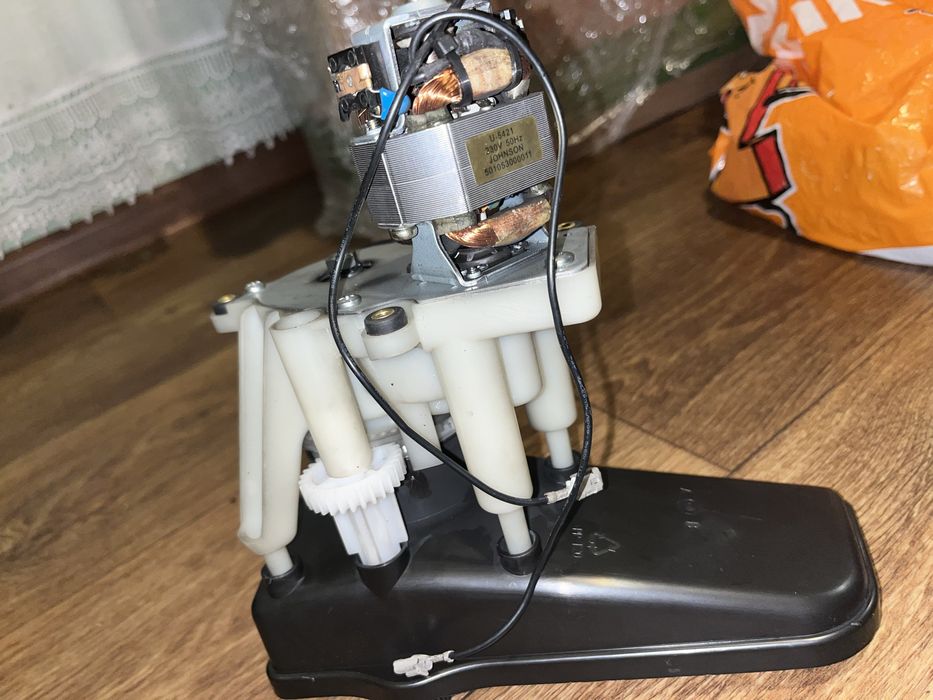 Мотор кавомолки і помпа кавоварки