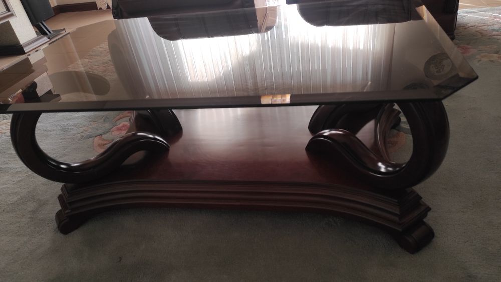 Mesa de apoio em madeira de cerejeira