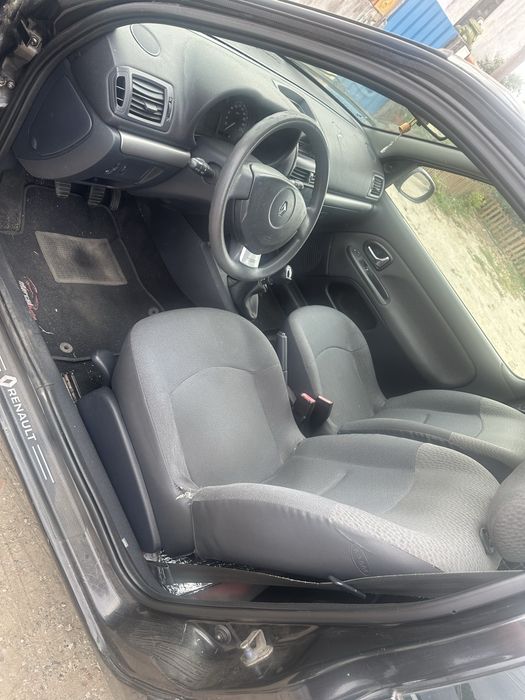 Renault clio 2 comercial