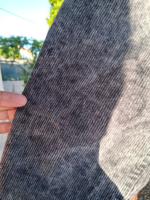 Calça Lefties,com blusa MNG.