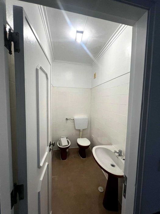 Quarto de casal em casa renovada Odivelas - tudo incluído