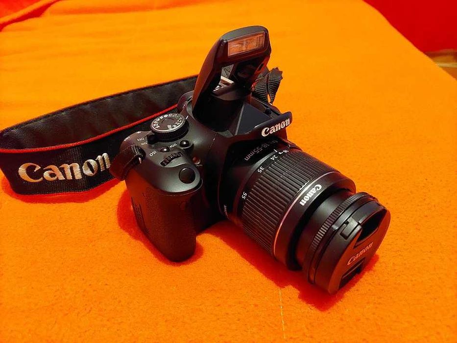 Máquina Fotográfica Canon EOS 600D Reflex - LER ANÚNCIO
