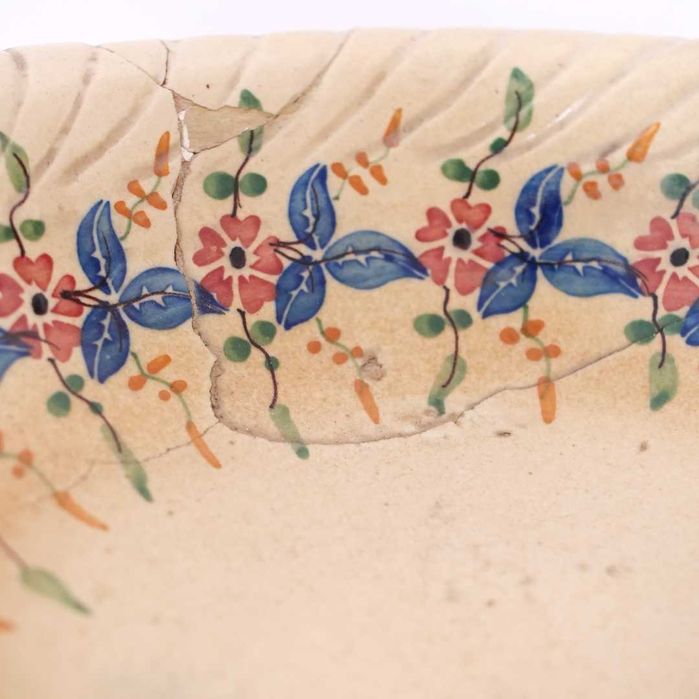 Conjunto de toilette em faiança antiga pintada à mão