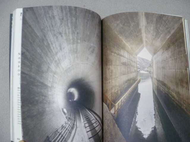 Paisagens Construídas (Arquitectura Portuguesa) - Valdemar Cruz (texto) / Inês de Orey (fotografia)