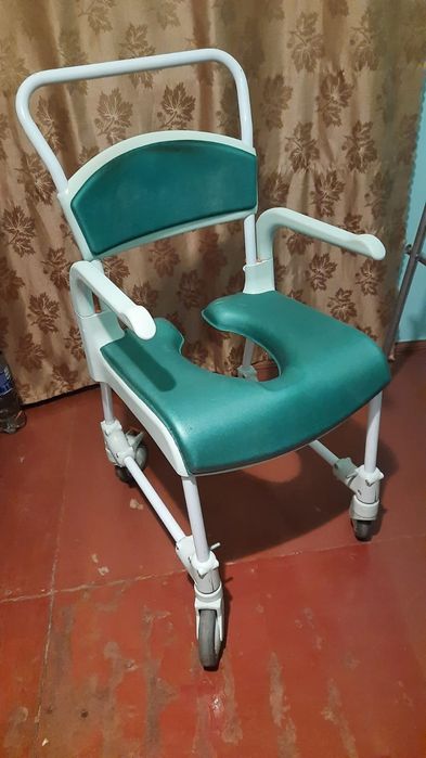 Кресло-туалет для пожилых и инвалидов