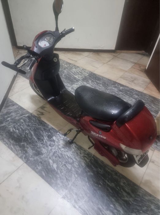 Scooter elétrica