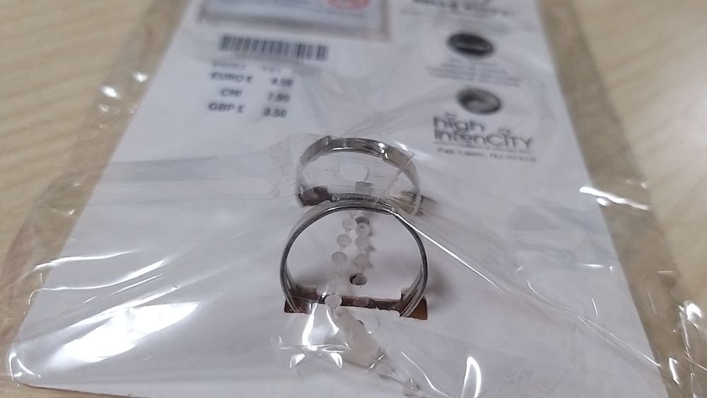 2 aneis ajustáveis Hello Kitty.