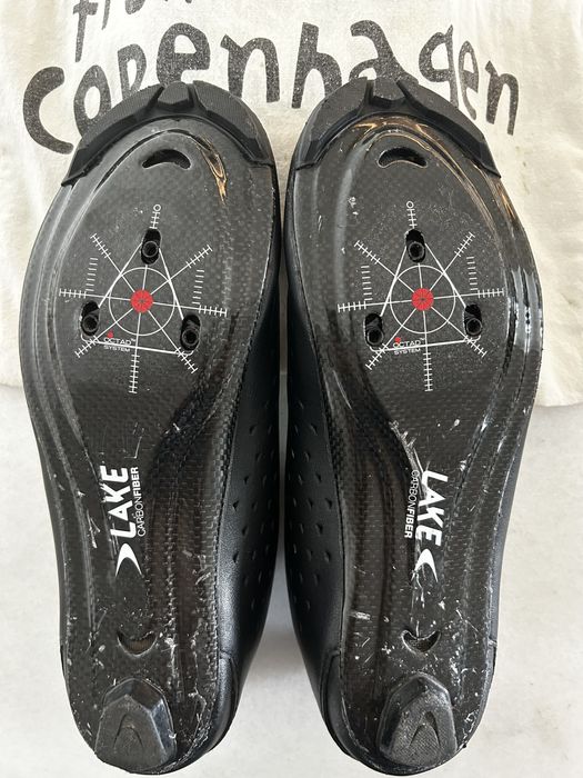 Sapatos Lake CX219 em carbono tam. 43