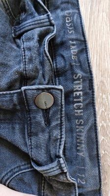 Spodnie jeansy 140