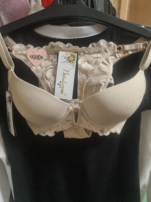 Новий комплект нижньої білизни