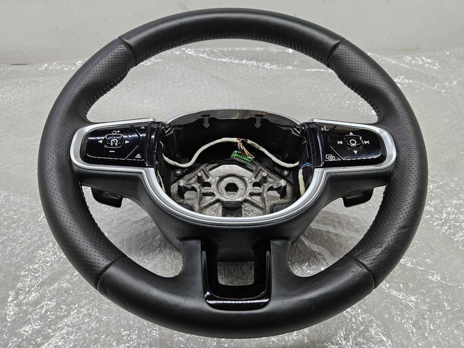 VOLVO Kierownica Multifunkcyjna  Skórzana Łopatki 624.1354
