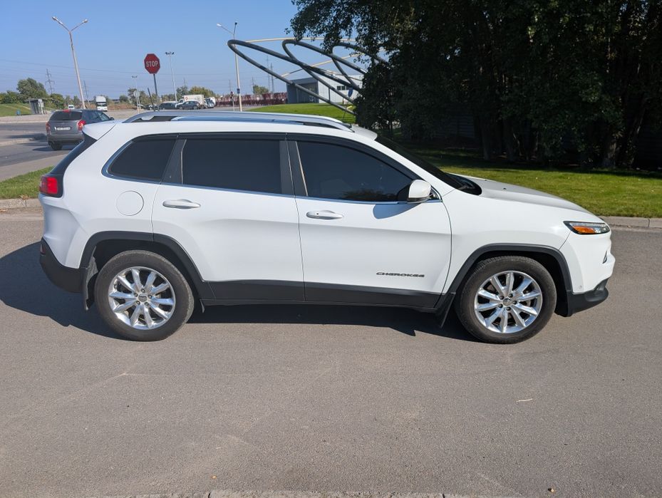 Jeep Cherokee KL 3.2 Limited