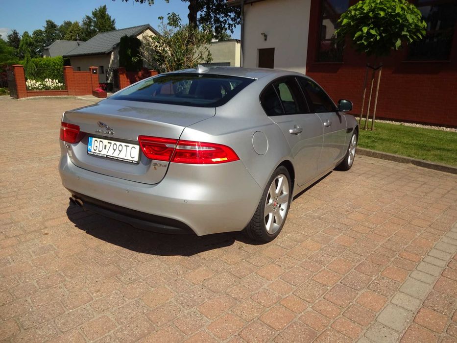 Jaguar Xe 2.0 d automat zadbany serwisowany