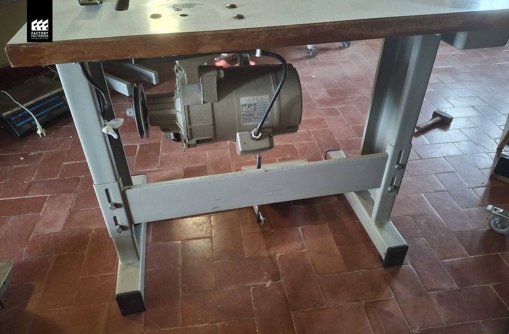 Máquina costura Ponto corrido Brother DB2-B736-3