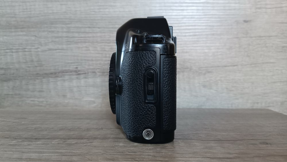 Плівкова камера Canon EOS-1 Ser.135406 Уважно ознайомтесь з описом!
