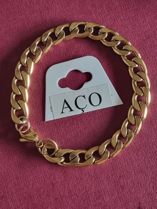 Pulseira dourada, em aço, malha grossa 1+1.