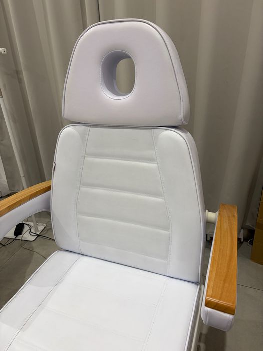 Fotel kosmetyczny elektryczny Calissimo 3 silniki | Stan bdb | Pedicure |
