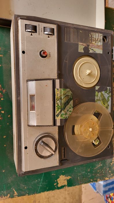 Sprzedam magnetofon szpulowy