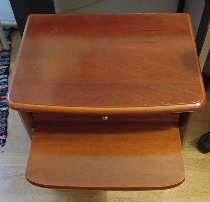 Mesa de Cabeceira