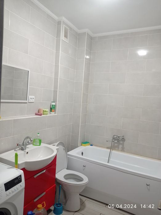 Подобово погодинно 3х кім квартира є укриття 7 спальних місць