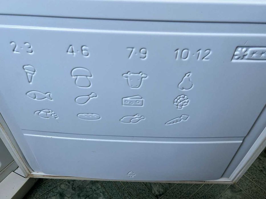 Холодильник INDESIT NBS15AA