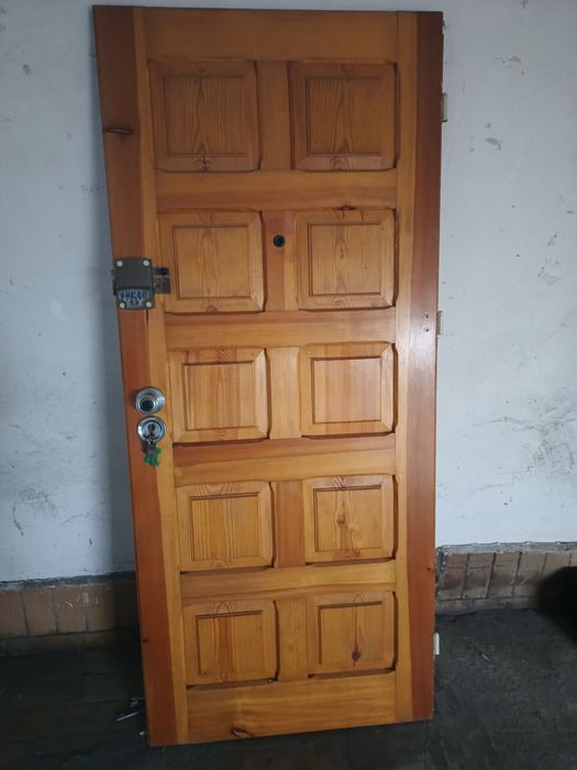 Drzwi drewniane 80 Solidne