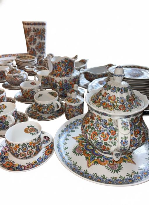 Duży zestaw Serwis Opole Porcelana Ręcznie Malowana Wzór Kwiatowy