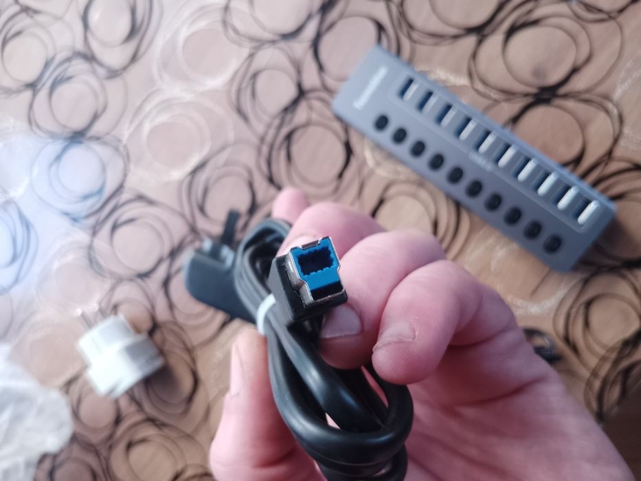 USB-хаб на 10 портів