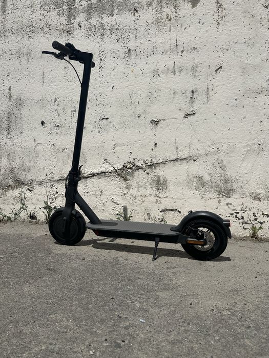 Xiaomi Mi Electric Scooter