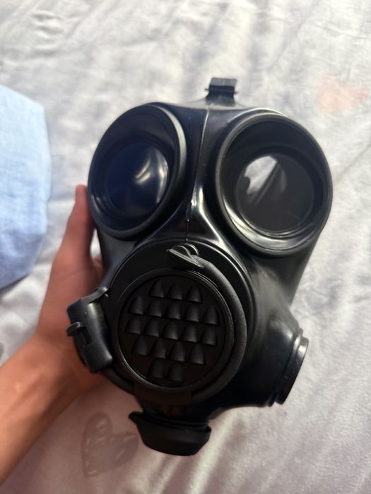 Противогаз ом-90 f-90
