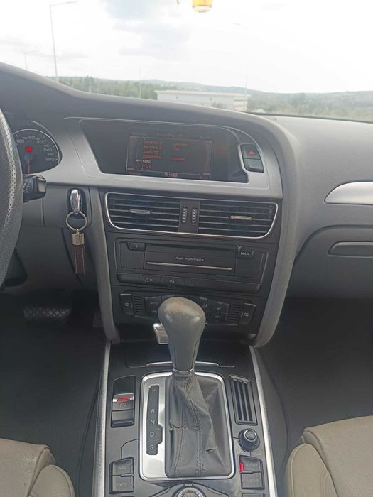 Audi A4 b8 automática