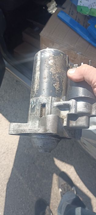 Стартер Бош на Рено Renault