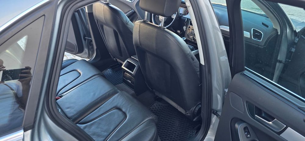 Audi A4 Sedan 2.0 TDI
