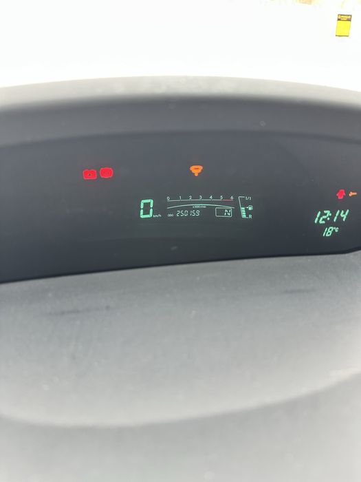Toyota Yaris — fotografia 5