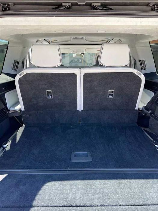 2023 Rivian R1S Adventure