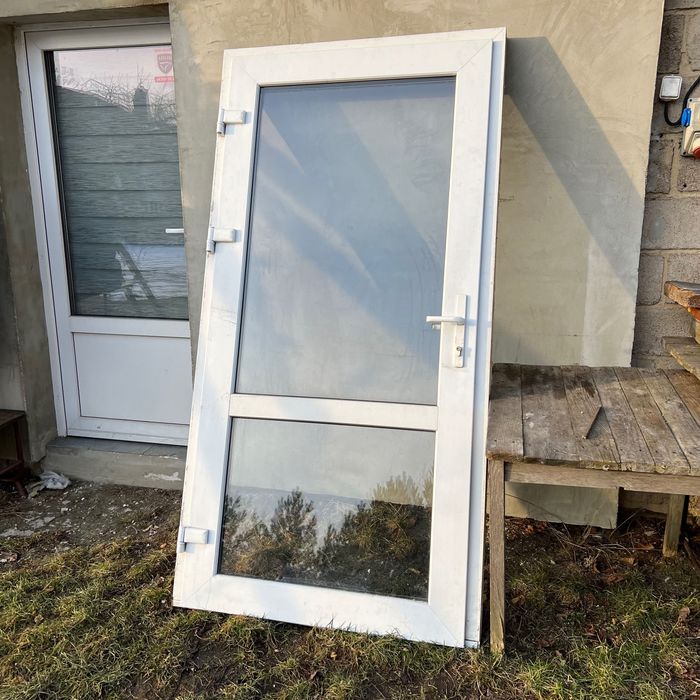 Drzwi plastikowe zewnętrzne 106x207