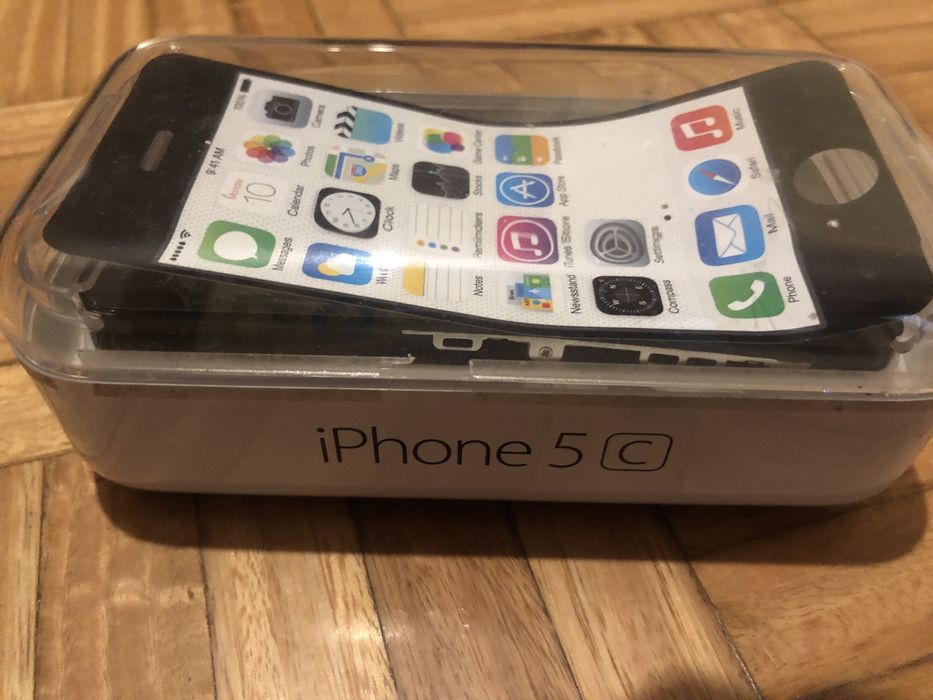 iPhone 5C 16GB with Cracked Display and Swollen Battery (for Repair)64739974266753122