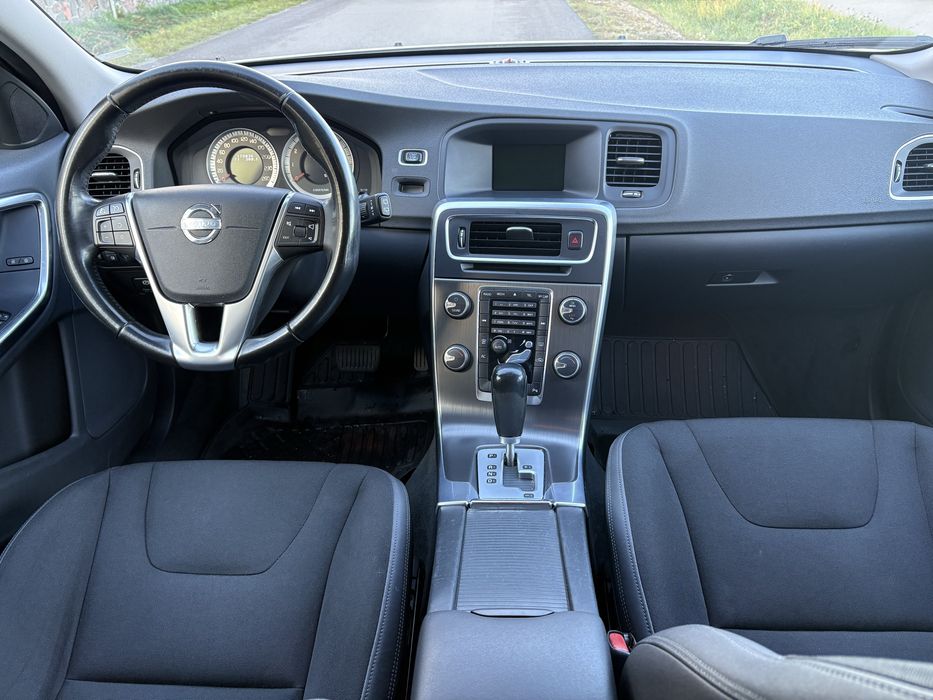 Volvo V60 1.6 Turbo Automat Ideał