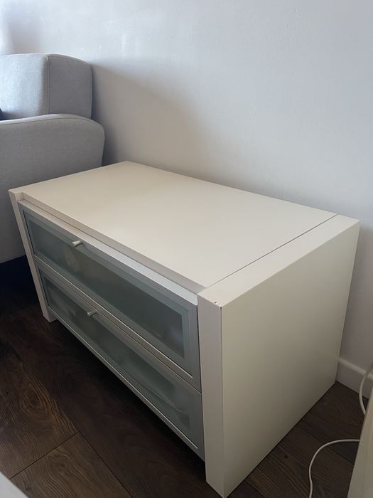 2 Móveis brancos com gavetas em vidro fosco - ótimo estado