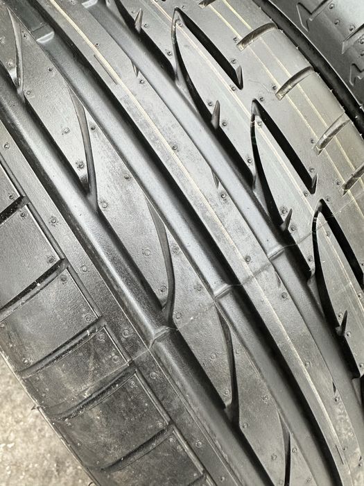 Шини 235 45 19 95W Bridgestone Potenza S001 пара
