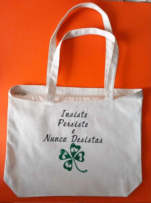 sacos em pano bordado a maquina fazemos por encomenda
