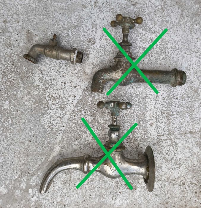 Torneiras Muito Antigas