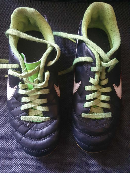 Buty "korki" 31,5 nike