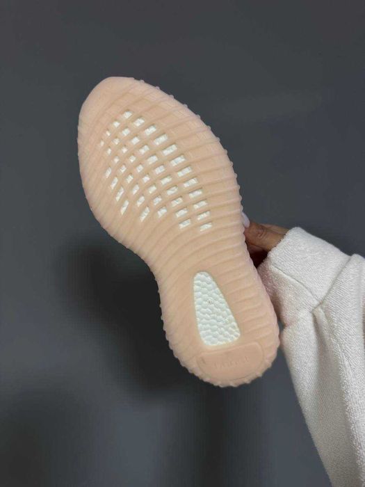 Кросівки Adidas Yeezy Boost 350 Synth premium