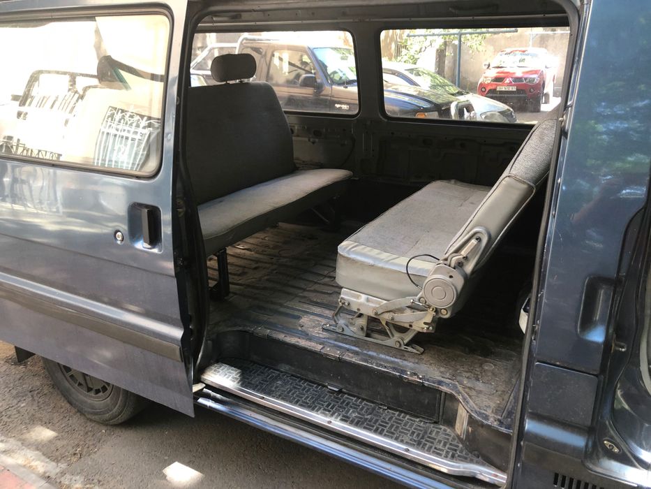 Микроавтобус Kia Besta hi 2.7d