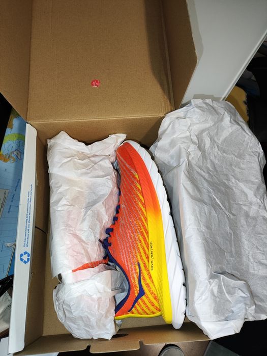 Tênis corrida HOKA Mach 5