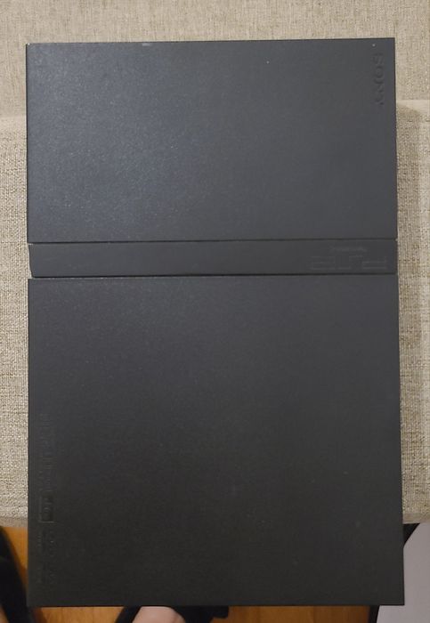 Playstation 2 slim + cartão de memória 32 mb + 6 jogos