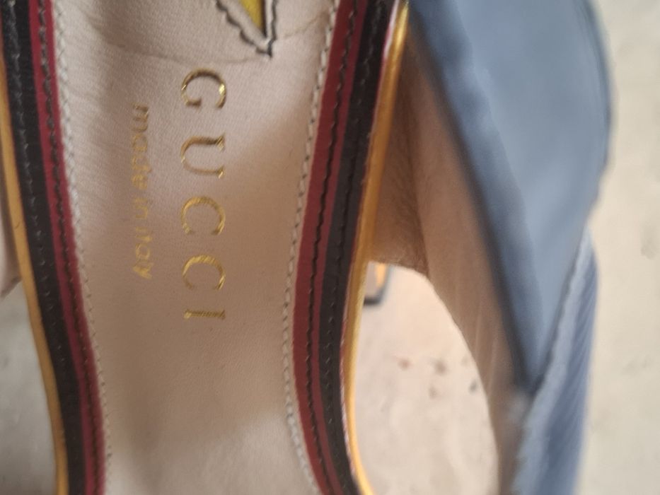 Летние босоножки на каблуке Gucci